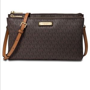 Pretty brown MK logo crossbody